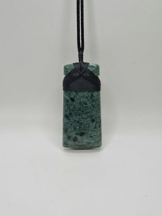 Kawakawa mix Pounamu Greenstone Toki