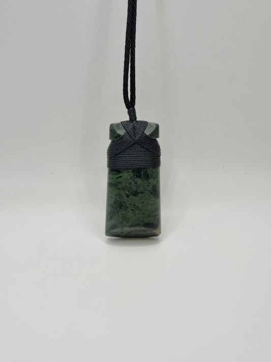 Kawakawa Pounamu Greenstone Toki