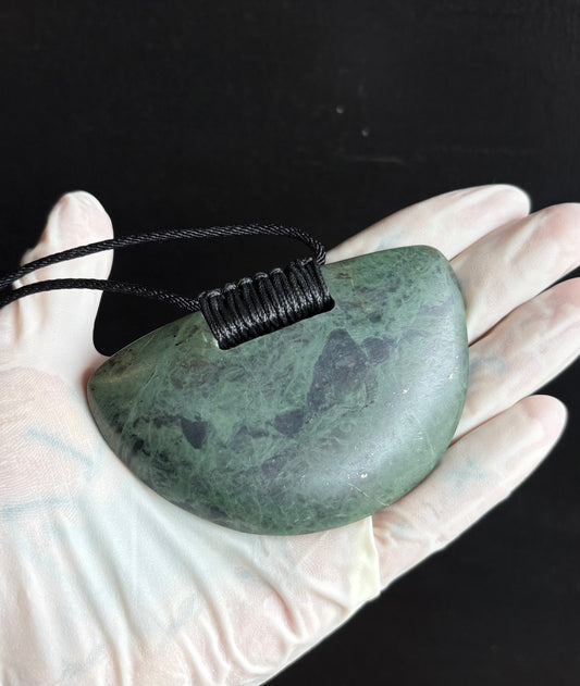 Kawakawa Breastplate Pounamu Greenstone